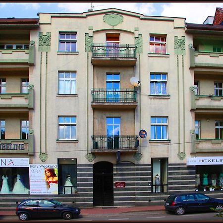 Hostel Katowice Centrum Bagian luar foto