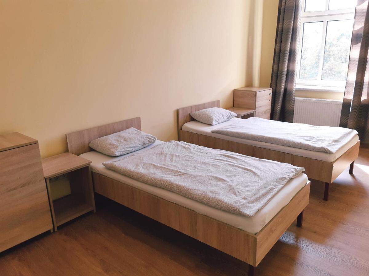 Hostel Katowice Centrum Bagian luar foto