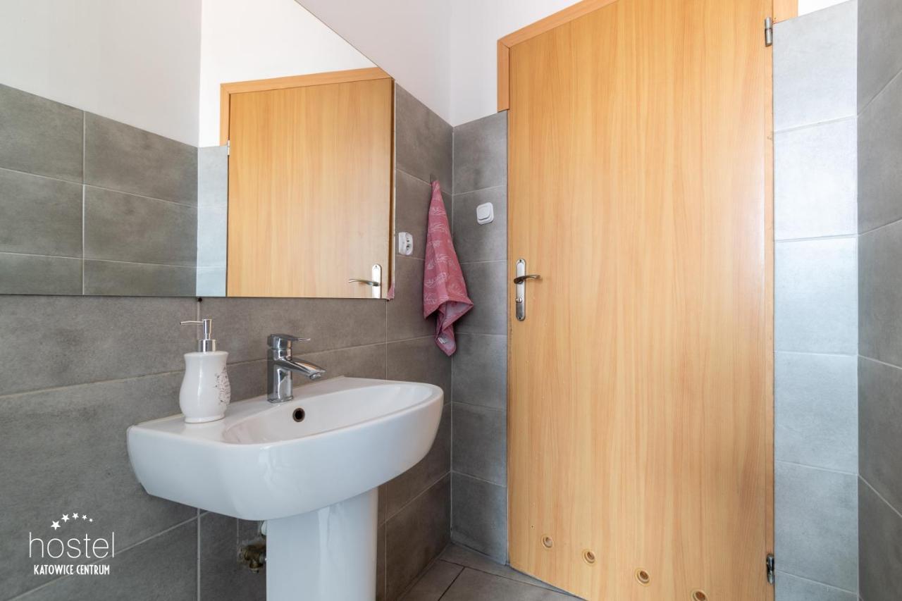 Hostel Katowice Centrum Bagian luar foto