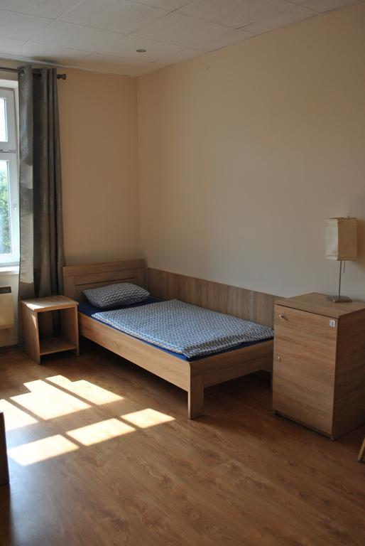 Hostel Katowice Centrum Bagian luar foto